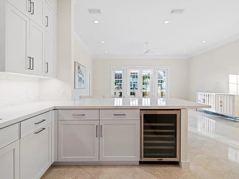 413 Coconut Isle Dr — Photo 12