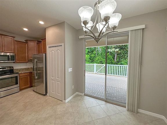 5th image of 12000 Greengate Dr