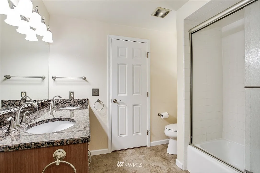 2 bed, 1.5 bath, 1660 sqft, $3,500 — Photo 3