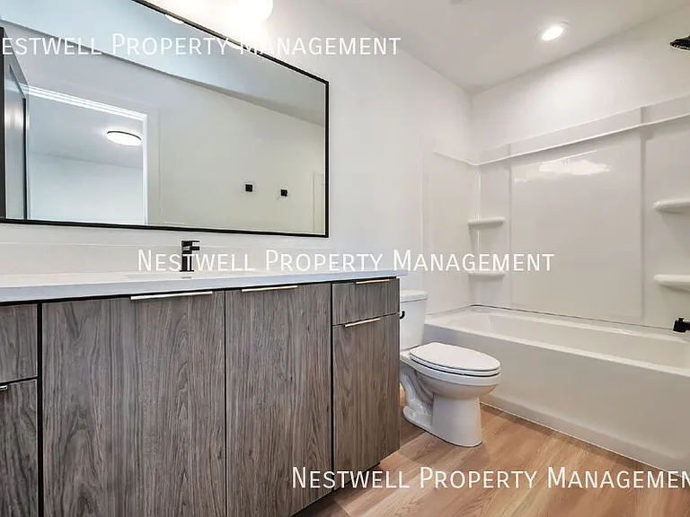 593 E Betsey Cv S — Photo 11