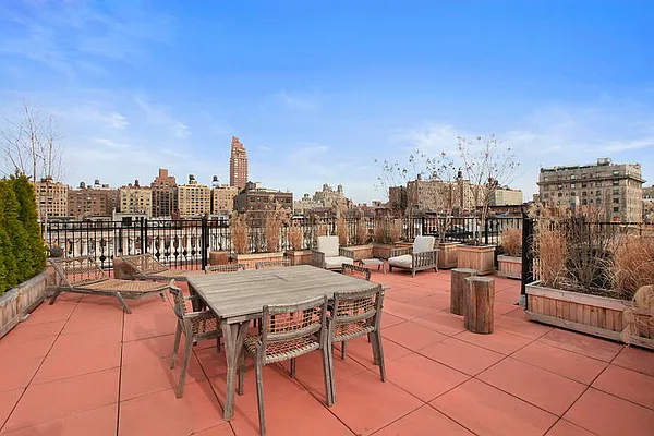 Sold by Corcoran | media 16