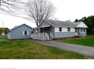 58 Royal Dr, Livermore Falls, ME 04254