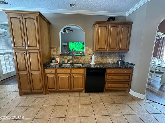 5th image of 356 Oakleigh Dr