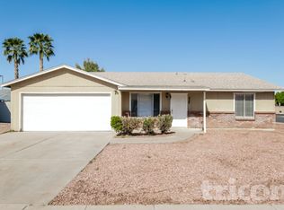 828 N Pine Ct, Gilbert, AZ 85233