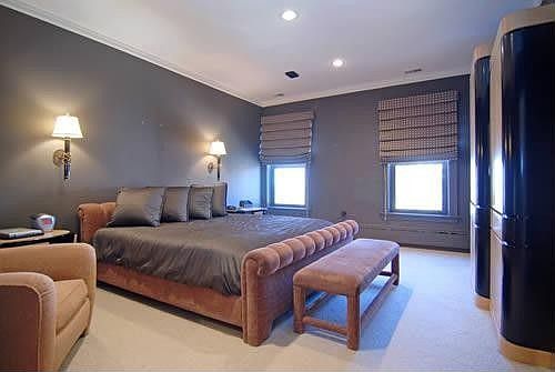 5th image of 442 W Wellington Ave