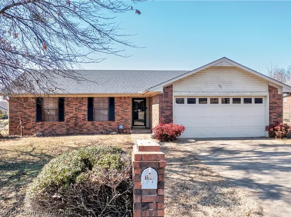 101 Lanita Dr, Roland, OK 74954