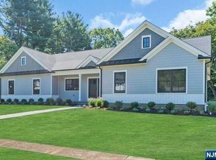 145 Sunset Ln, Old Tappan, NJ 07675
