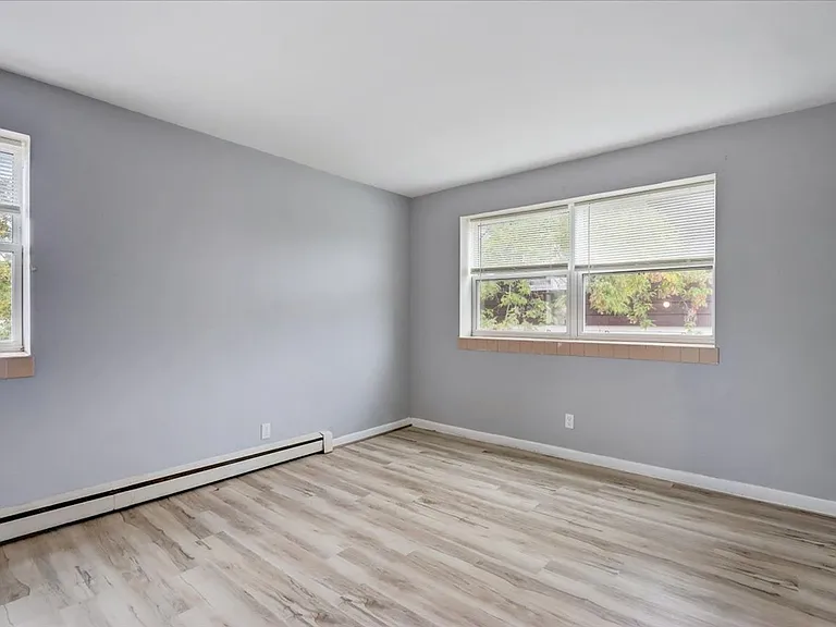 5605 W Beloit Rd — Photo 12