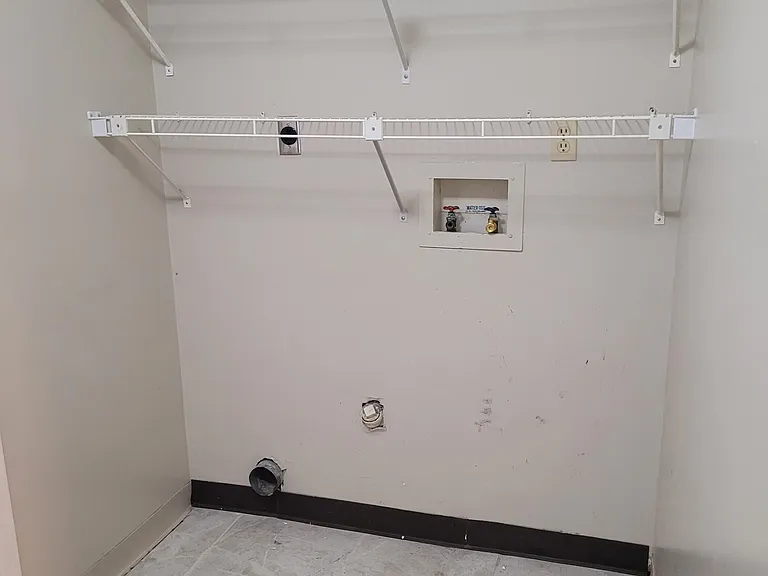 839 Virginia Ave — Photo 9