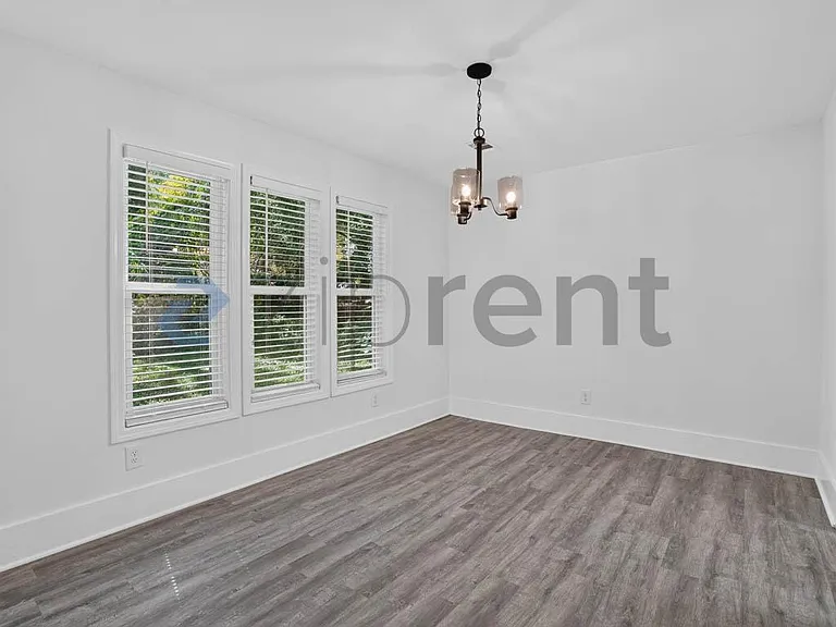 4013 Hawthorne Ave SE #3 — Photo 8