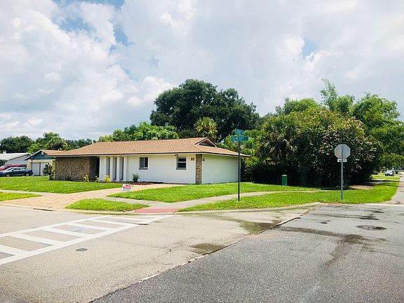 3rd image of 5001 Palmetto Ave