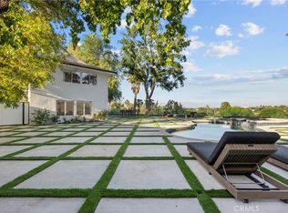 19538 Redwing St, Tarzana, CA