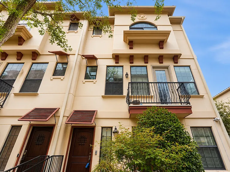 1020 Pavillion St — Photo 11