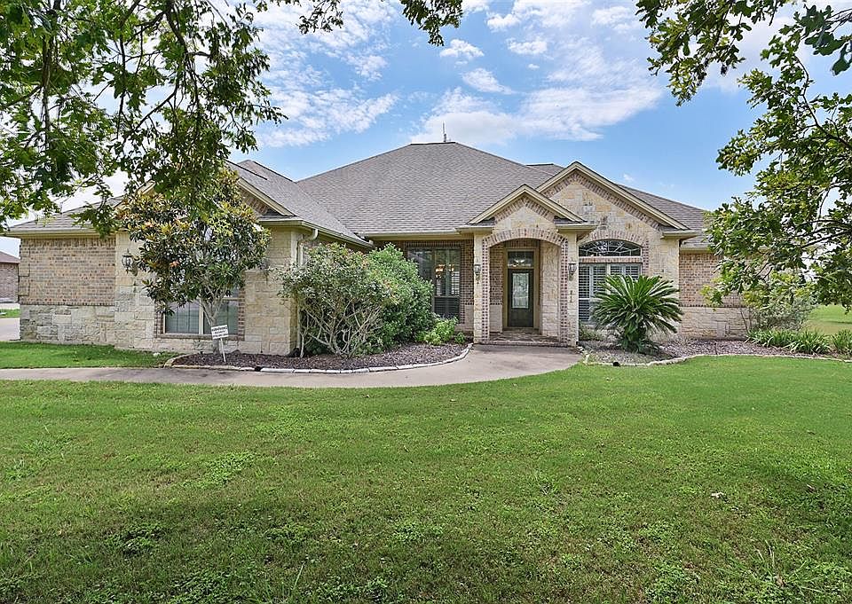 1st image of 4044 Austins Estates Dr