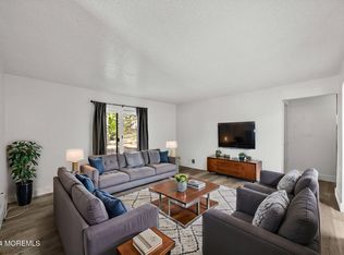 141 Aster Ct, Jackson, NJ