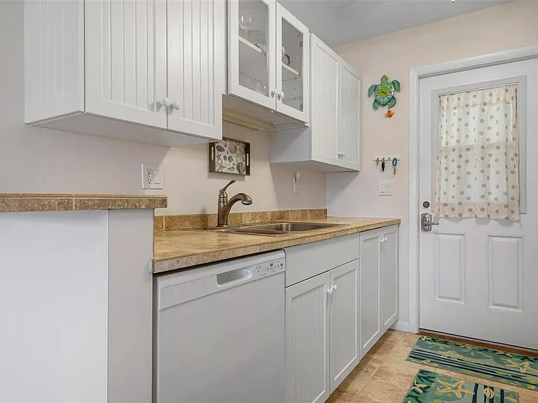 3808 Gulf Of Mexico Dr #E205 — Photo 4