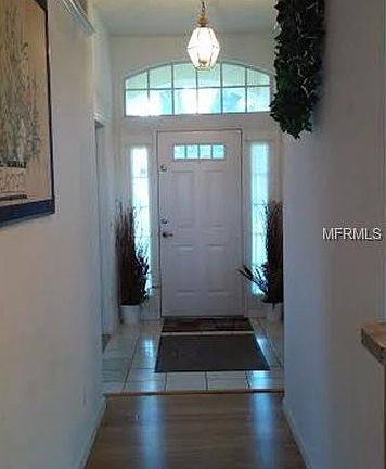 4th image of 527 Finch Ct