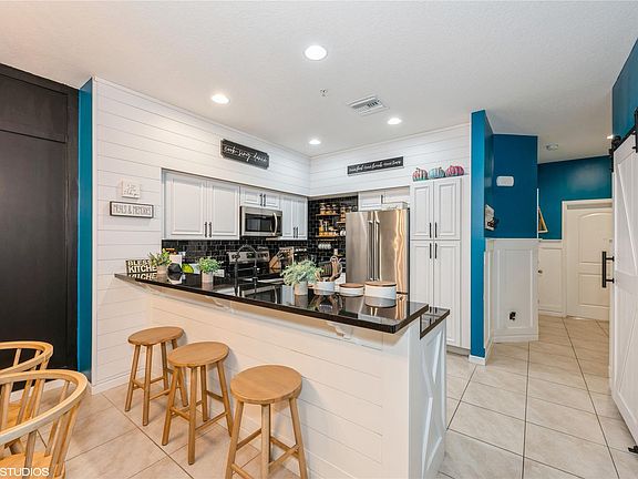 5th image of 4466 Leo Lane