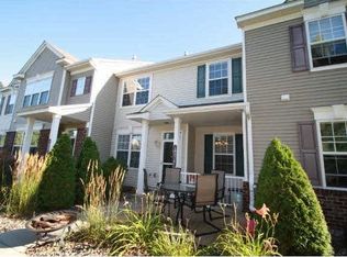 10875 Oak Grove Cir, Saint Paul, MN 55129