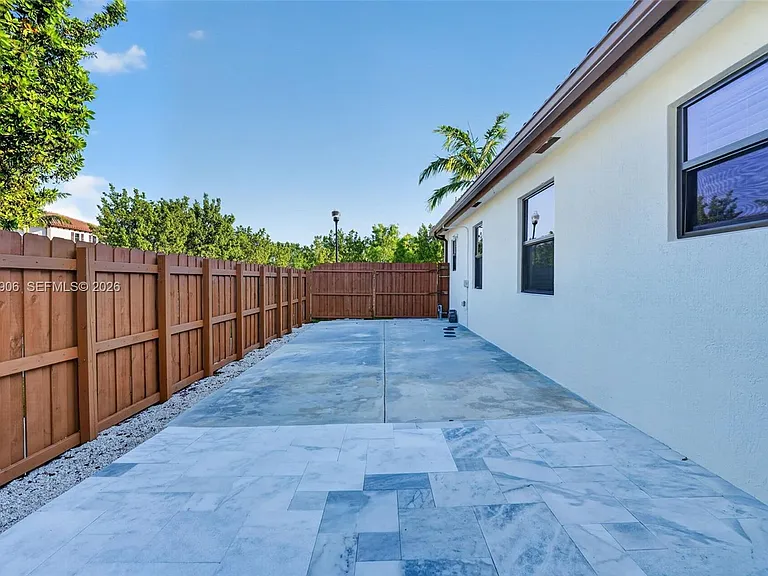 2371 SE 1st Ct — Photo 52