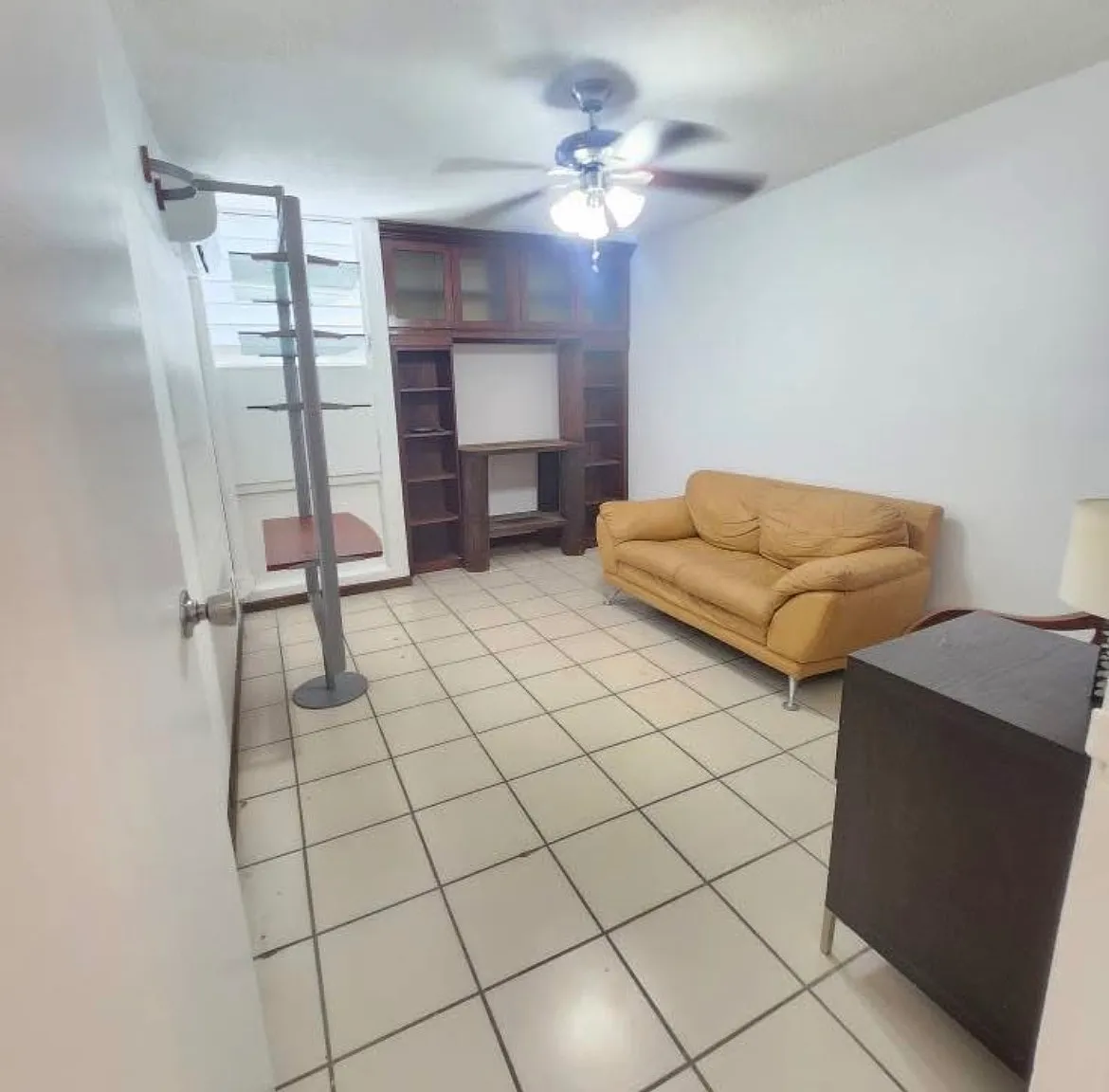 3 bed, 1200 sqft, $1,900 — Photo 3