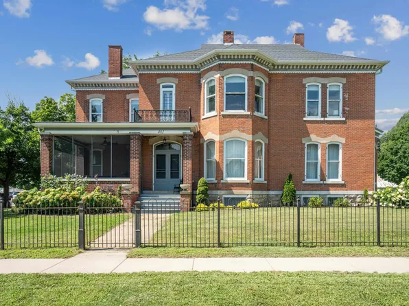 401 Frederick St, Cassville, WI 53806