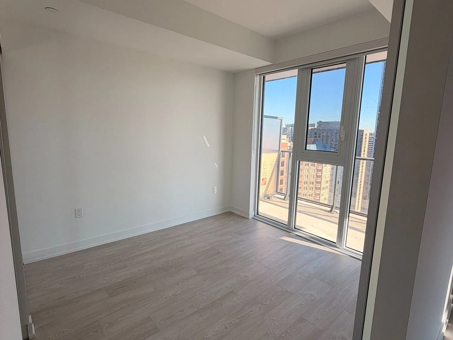 2 bed, $2,500 — Photo 2