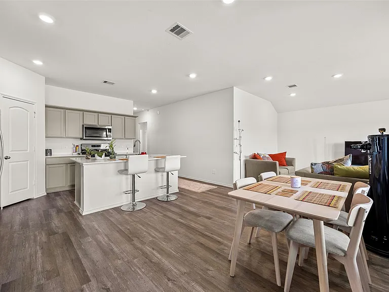 15726 Majestic Evergreen Way — Photo 9