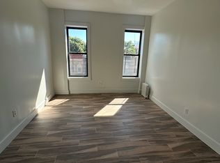 243 E 26th St #3C, Brooklyn, NY 11226