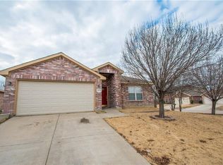 13713 Ponderosa Ranch Rd, Roanoke, TX 76262