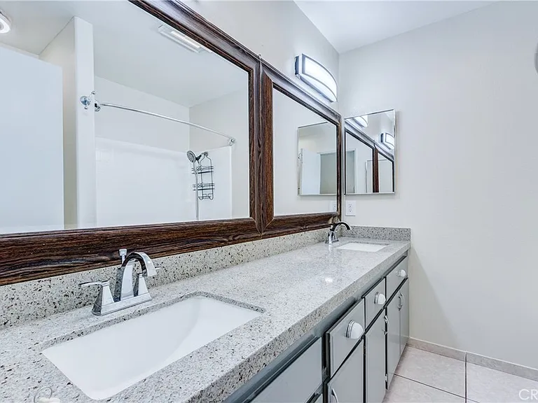14845 Hibiscus Ave — Photo 25