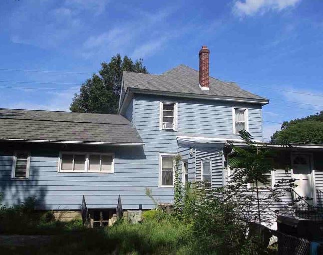 1st image of 709 Crown Point Rd