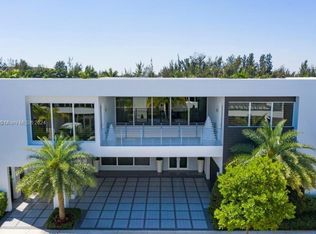 10242 NW 75th Ter, Doral, FL 33178