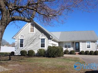 352 Hodges St, Rainsville, AL 35986