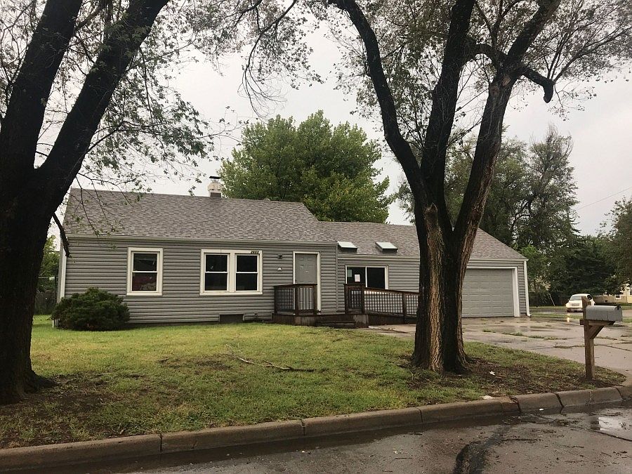 2nd image of 2603 S Mead Ave