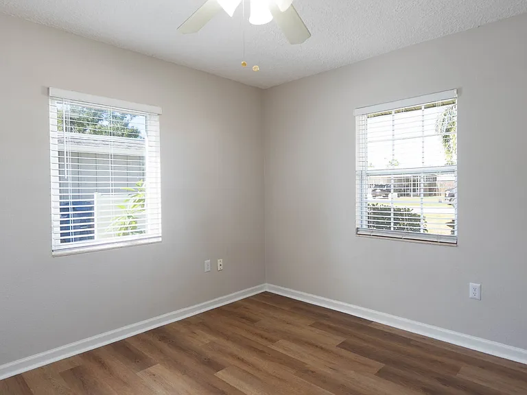 2714 Grand Cayman St — Photo 35