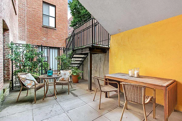 Sold by Corcoran | media 25