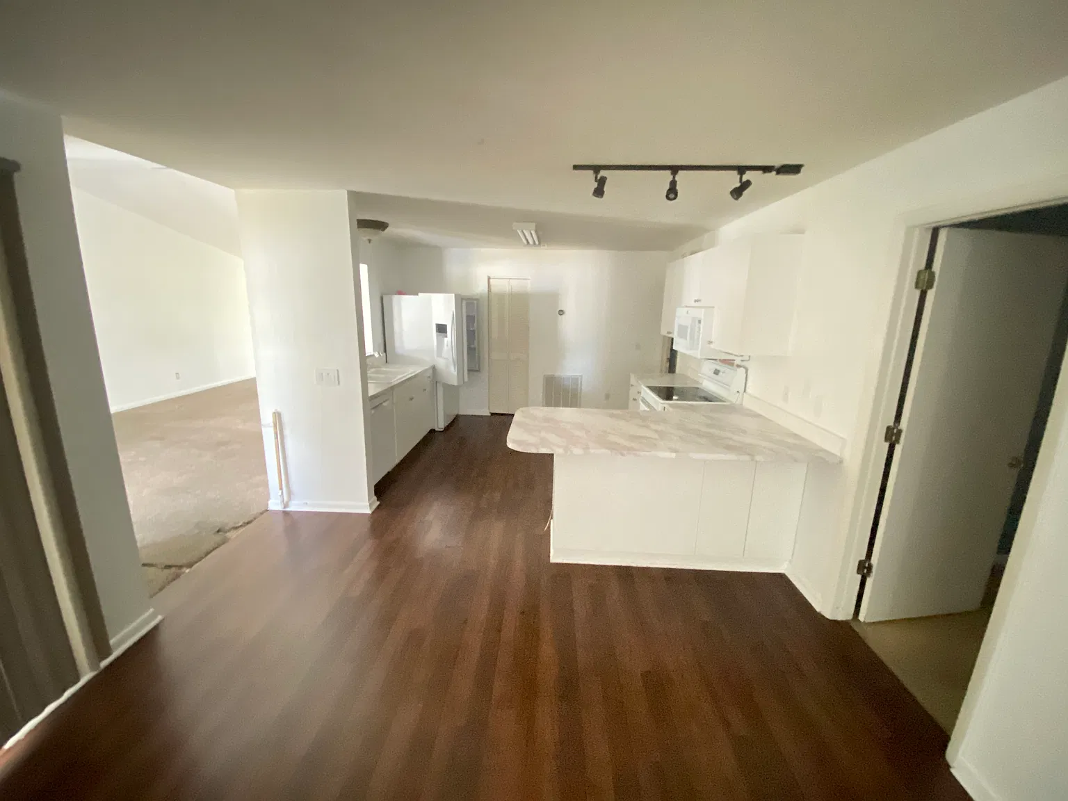 3 bed, 1596 sqft, $1,795 — Photo 4