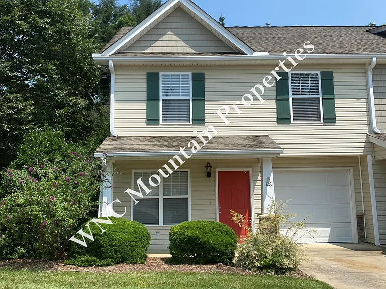 128 Old Salem Ct — Photo 1