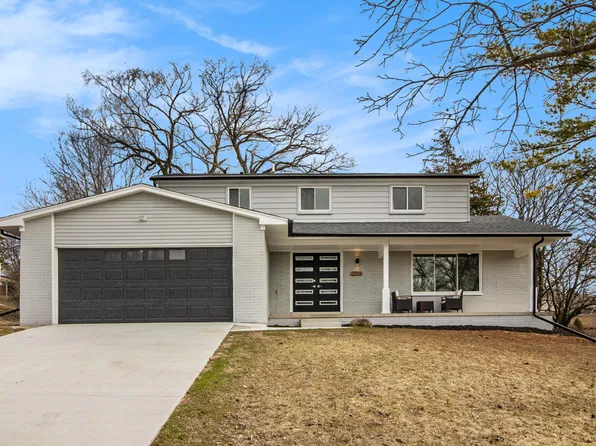 2210 Placid Way, Ann Arbor, MI 48105