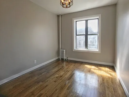 Rented by Bohemia Realty Group | media 12