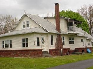 624 E Main Street Ext, Grove City, PA 16127