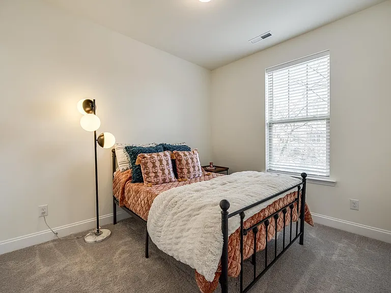 400 Simeon Dr — Photo 25