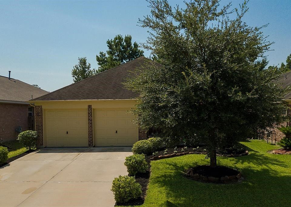 Cute property located in a desirable Spring Trail neighborhood off Grand Parkway.