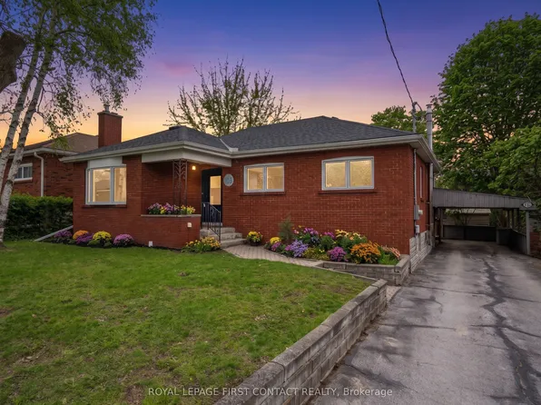 103 Rodney St, Barrie, ON L4M 4C2