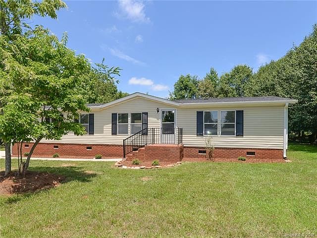 1st image of 138 Ashley Woods Dr