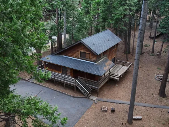 2893 Zuni Dr, Arnold, CA 95223