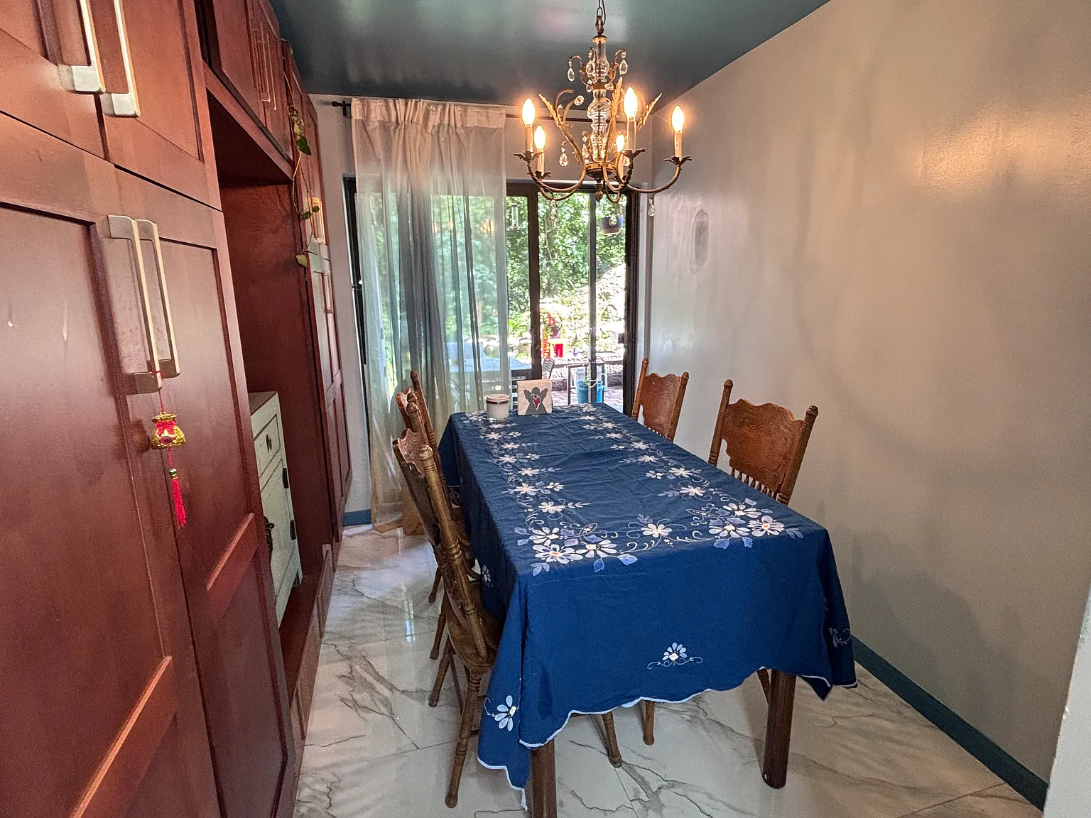 348 Central Park Ave — Photo 4