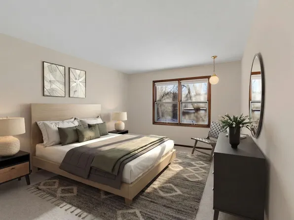 10113 34th St W #228, Minnetonka, MN 55305