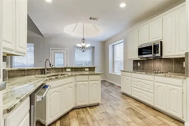 3711 Old Orchard Ct — Photo 10